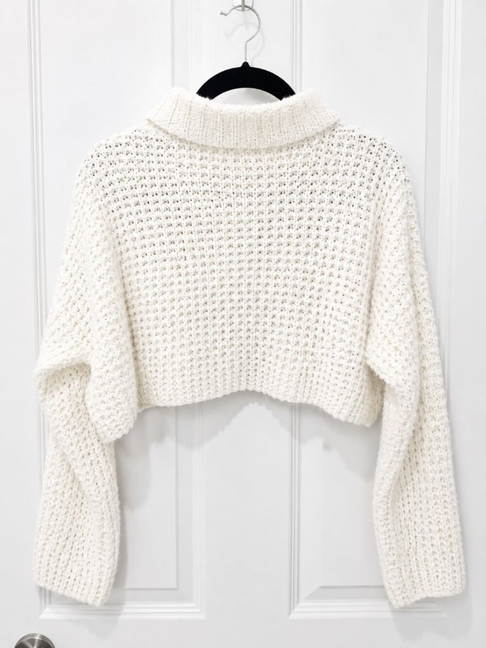 Urban Outfitters Cream XS Chunky Knit Cropped Turtleneck Sweater Coquette